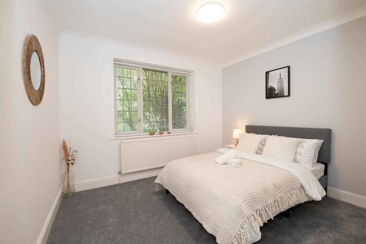 Excellent, Three Bedroom North London Apartment With Free Parking Экстерьер фото